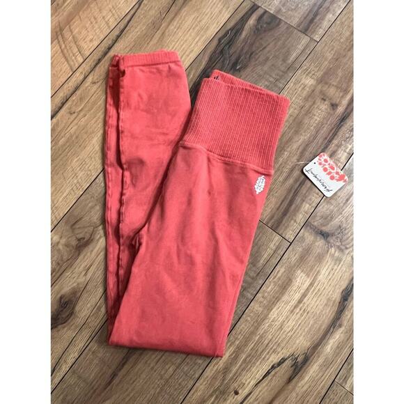 NWT Free People Movement size XS small athletic leggings. - Picture 1 of 4